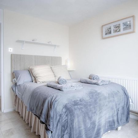 Captains Walk - 4 Bedroom Apartment - Сондерсфут Экстерьер фото