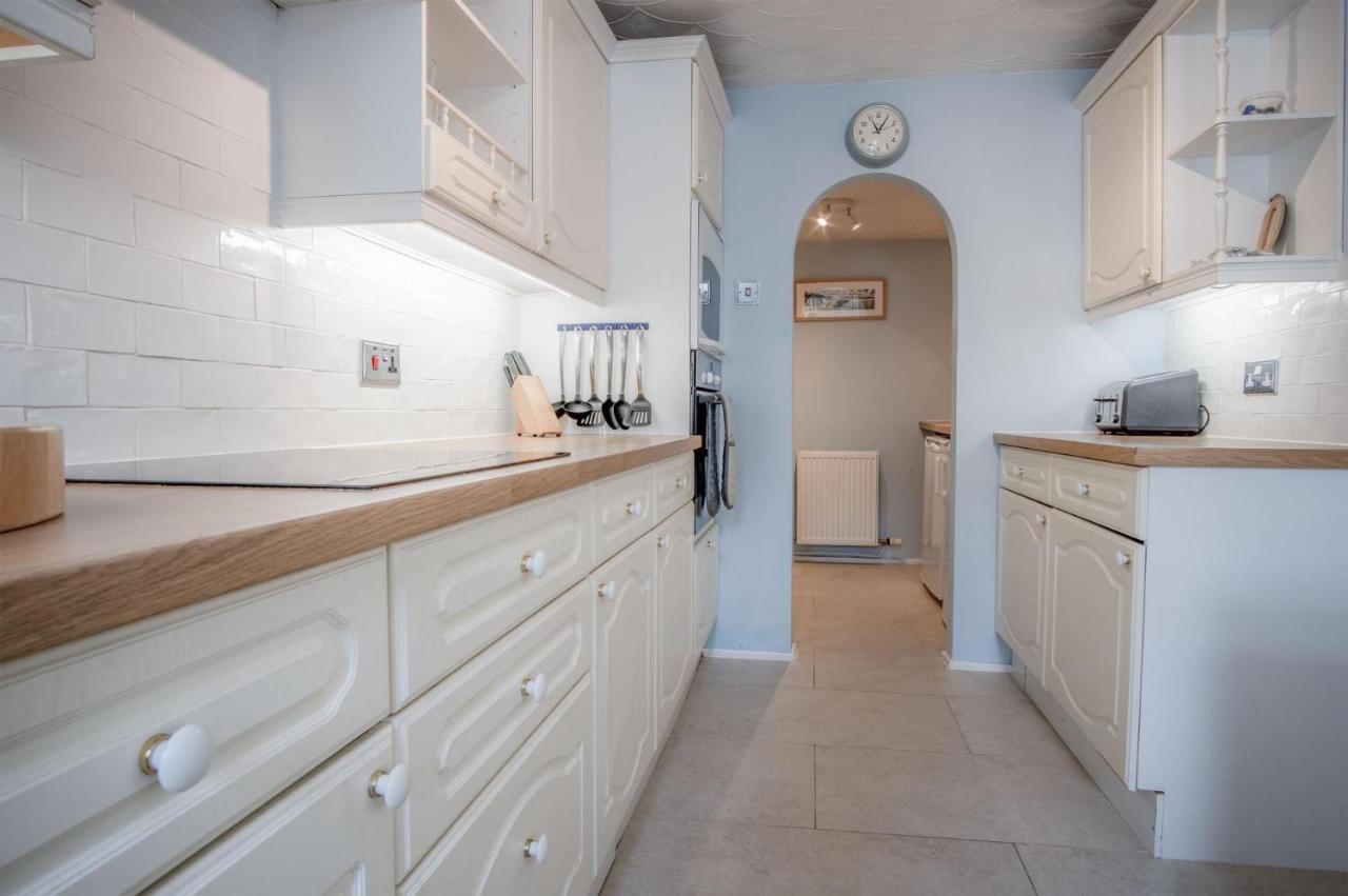 Captains Walk - 4 Bedroom Apartment - Сондерсфут Экстерьер фото