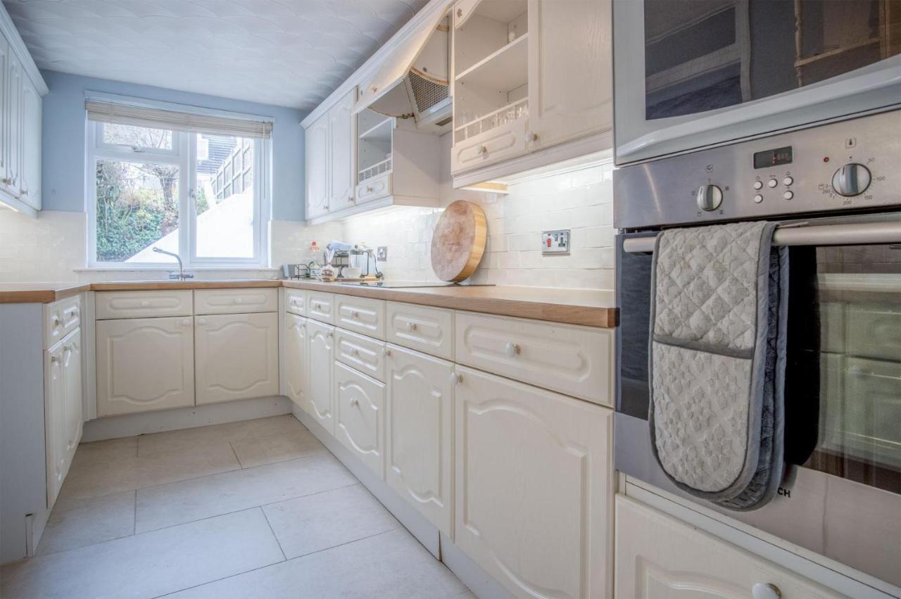 Captains Walk - 4 Bedroom Apartment - Сондерсфут Экстерьер фото