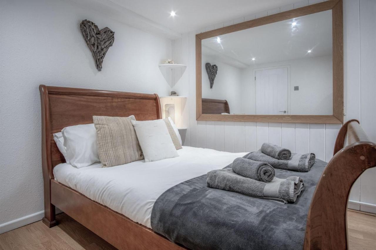 Captains Walk - 4 Bedroom Apartment - Сондерсфут Экстерьер фото
