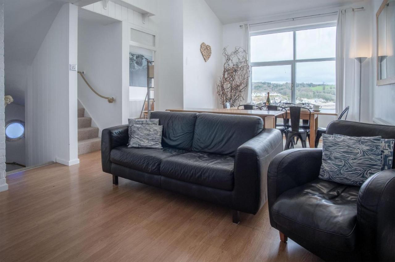 Captains Walk - 4 Bedroom Apartment - Сондерсфут Экстерьер фото