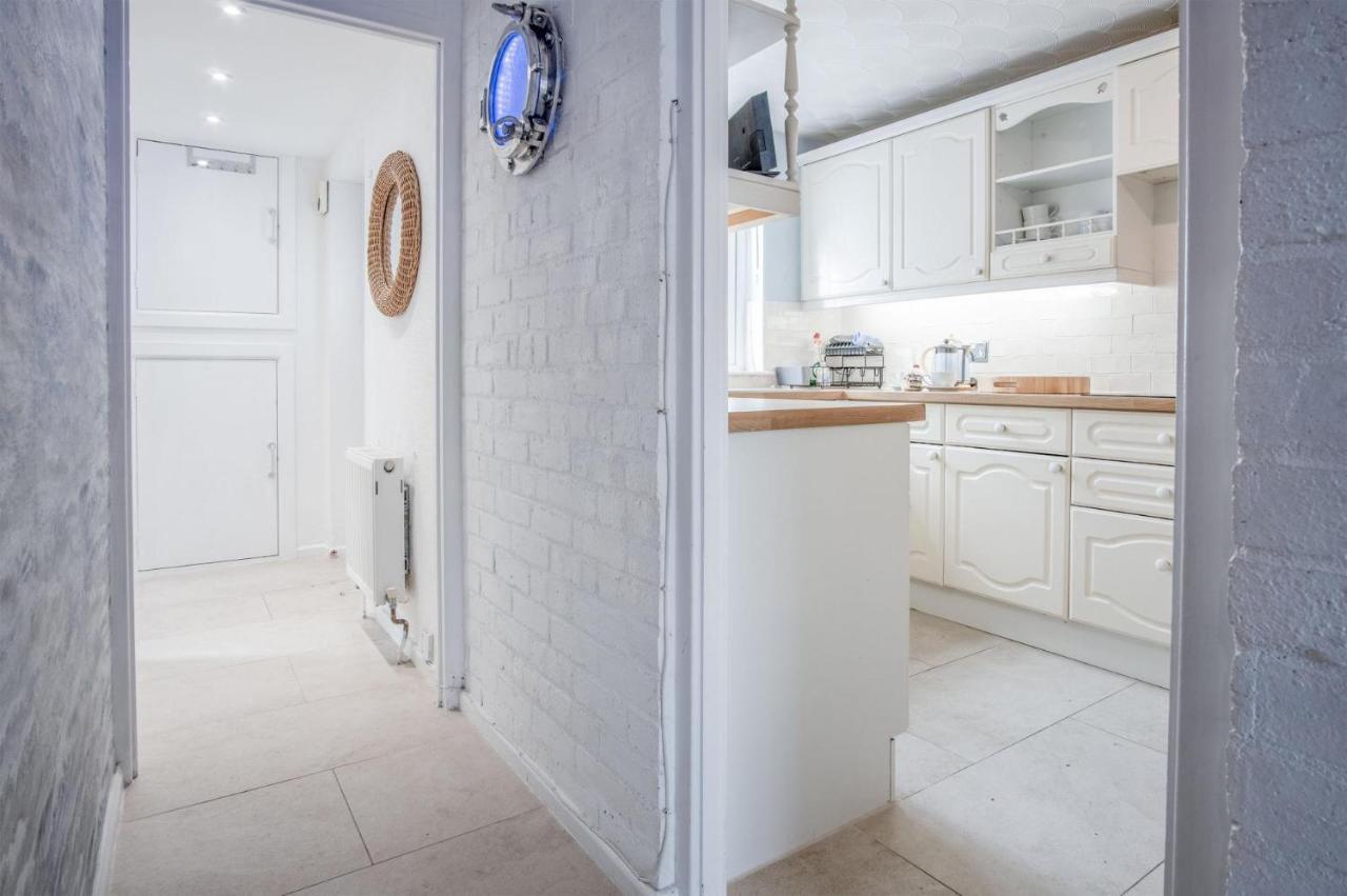 Captains Walk - 4 Bedroom Apartment - Сондерсфут Экстерьер фото