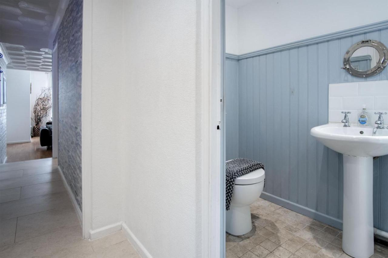 Captains Walk - 4 Bedroom Apartment - Сондерсфут Экстерьер фото